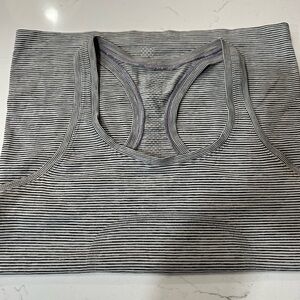 Lululemon Swiftly tank - size 6 - like new